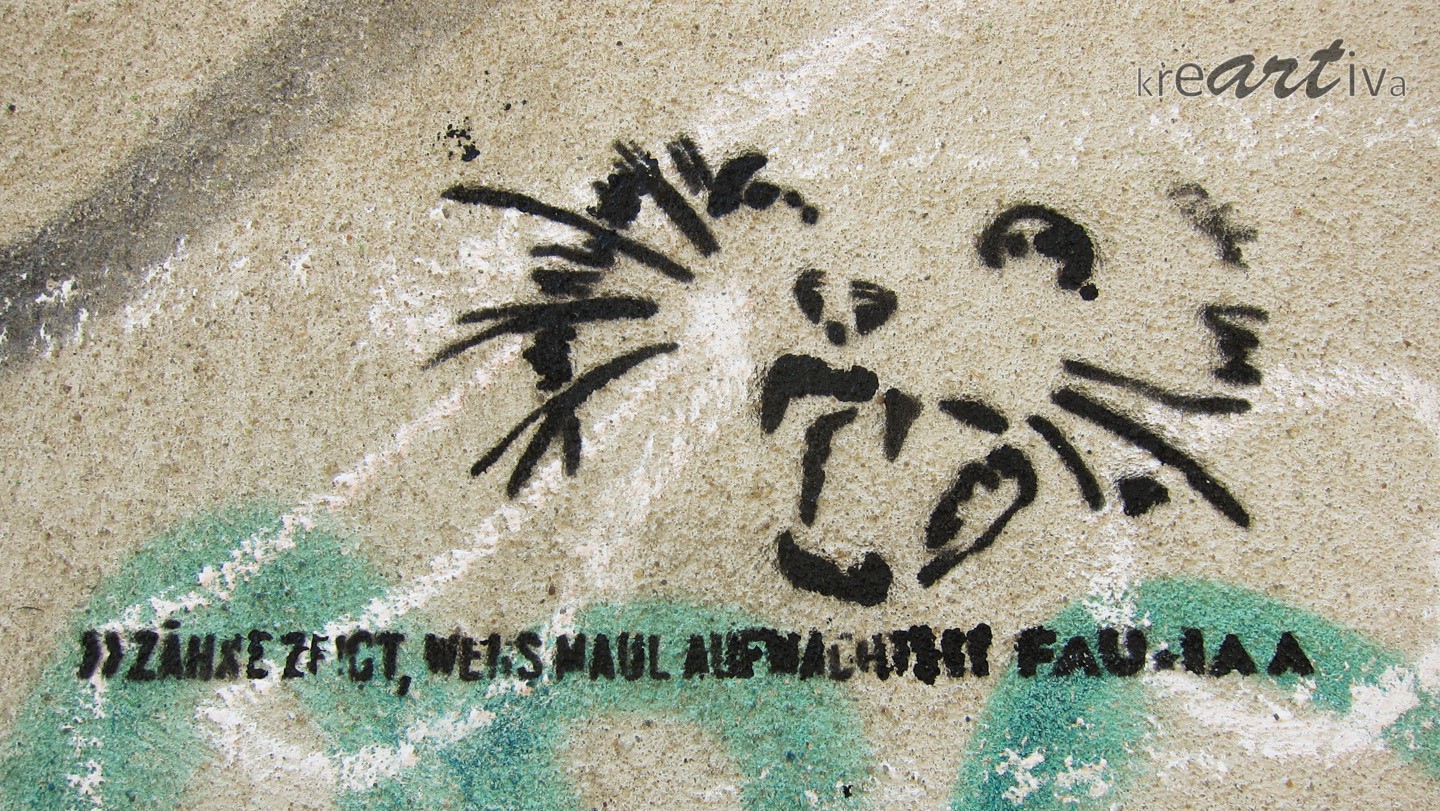Zähne zeigt, wer's Maul aufmacht. Dresden Deutschland 2014.