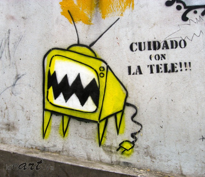Cuidado con la tele!!! Valparaíso, Chile 2009.